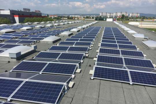 denzel-photovoltaikanlage-wien-inzersdorf-solarpanel