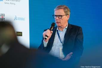 Interview unseres Vorstandes Hansjörg Mayr mit der Automobilwoche „Wir haben Appetit auf Wachstum“ Foto