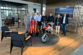 Europachefin von BMW Motorrad besichtigt neuen Denzel Standort in Wiener Neustadt Foto